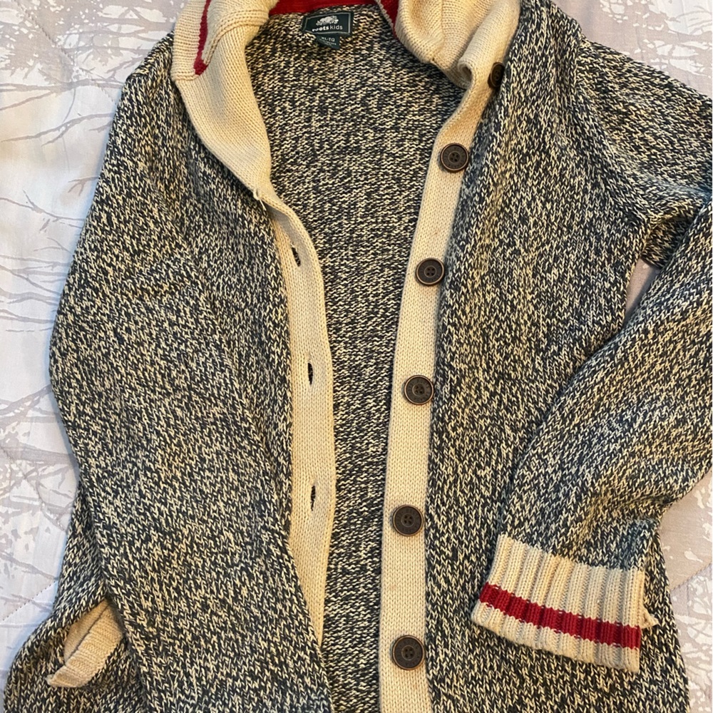 Roots cardigan